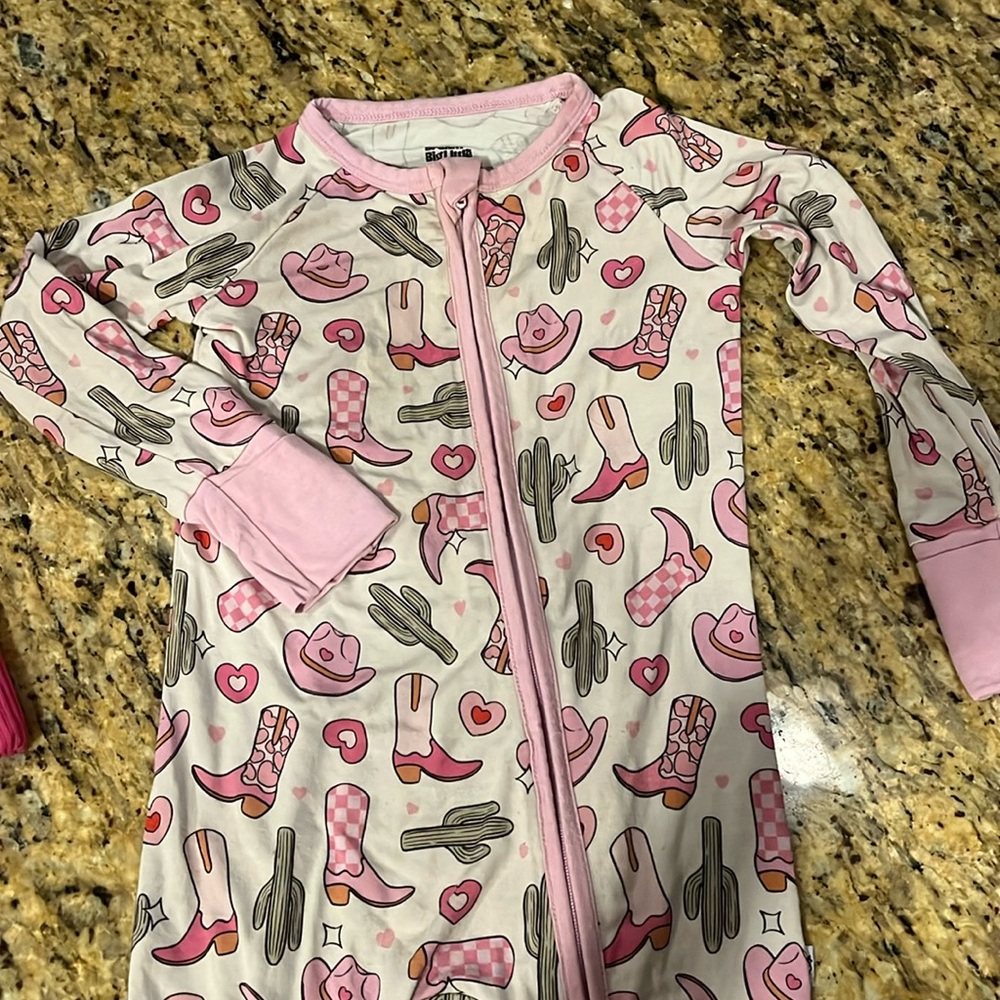 Bream big little co convertible onesie